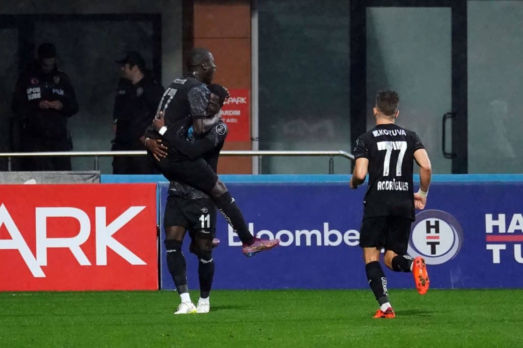 Süper Lig: Adana verteidigt Tabellenführung, Gaziantep gewinnt in Konya, erste Niederlage für Volkan Demirel Adana Demirspor