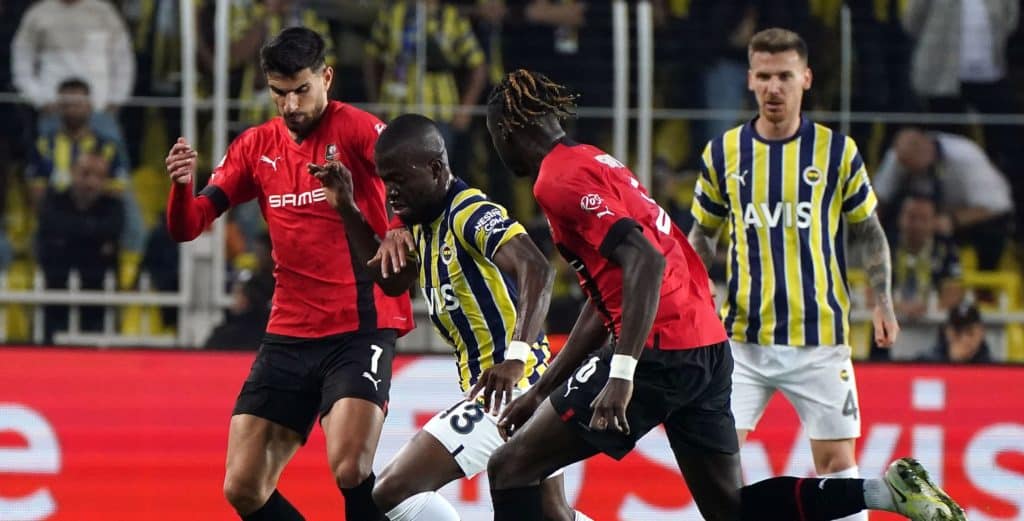 Glückliches Händchen von Jorge Jesus – Fenerbahce kommt nach 0:3 gegen Stade Rennes zurück und holt Remis