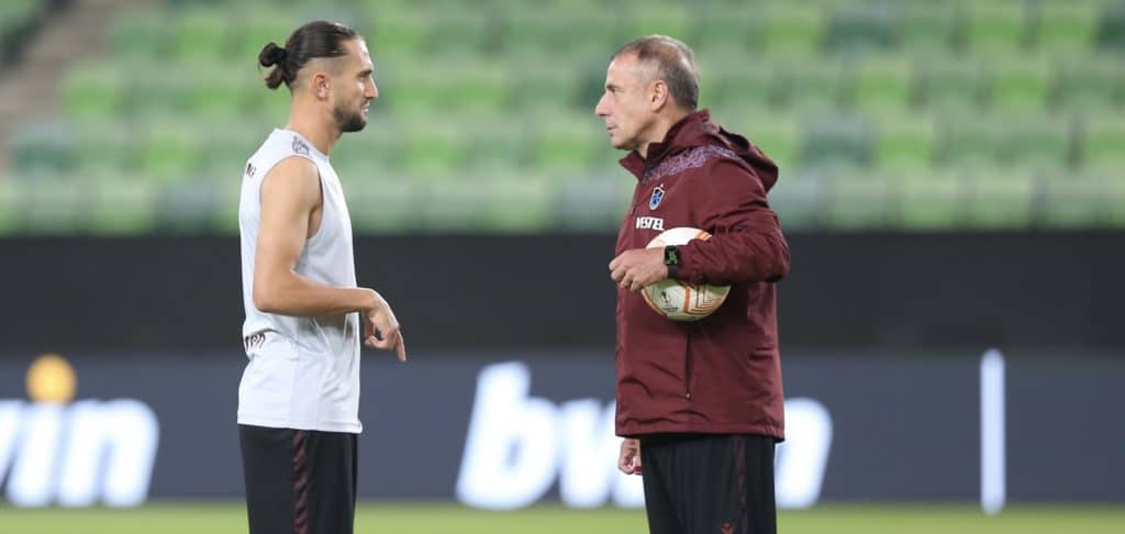 Trainingsauftakt bei Meister Trabzonspor – Dorukhan Toköz erneut operiert