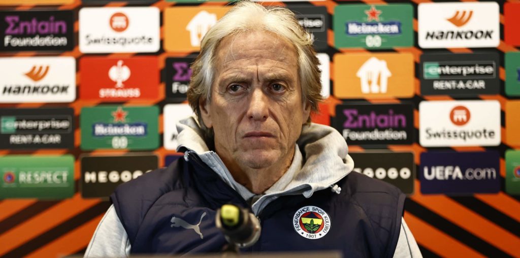 Fenerbahce vs Sevilla: Jesus: „Müssen volles Risiko gehen“ – Rossi: „Haben uns gut vorbereitet“