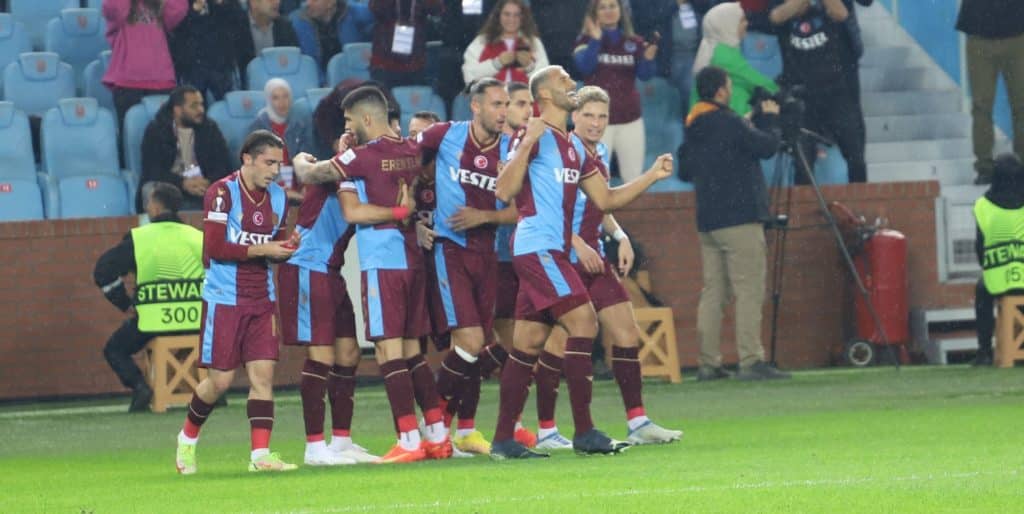 1:0-Sieg gegen Ferencvaros reicht Trabzonspor nicht – Der türkische Meister macht in der UEFA Conference League weiter