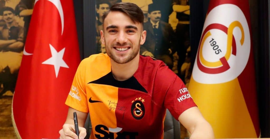 Galatasaray verlängert mit Eigengewächs Yunus Akgün und vereinbart Ausstiegsklausel