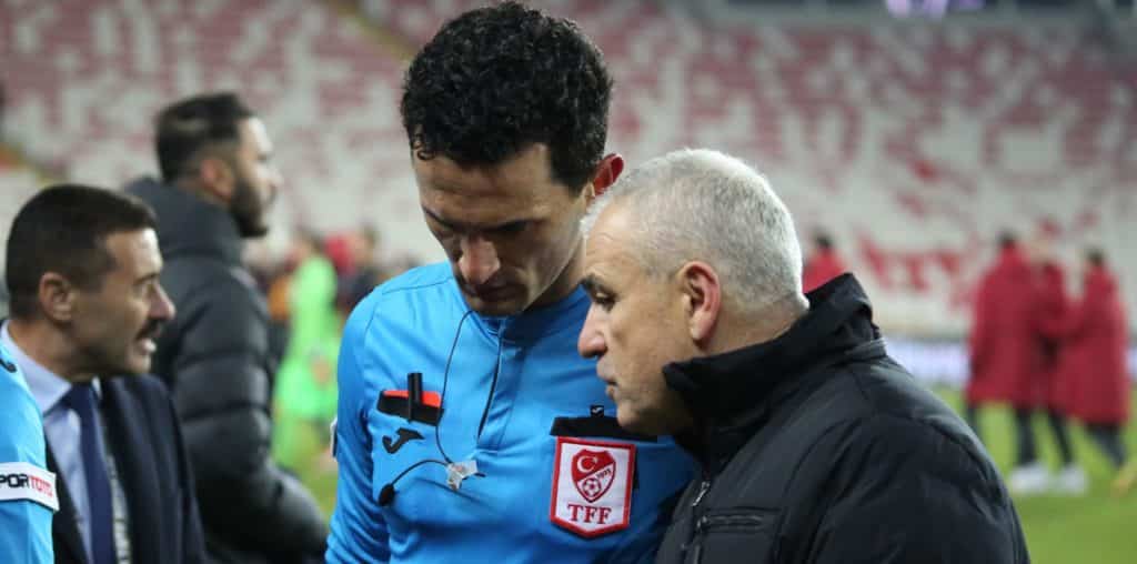 Okan Buruk: „Uns wurde gesagt, es war Abseits“ – Riza Calimbay will Erklärung für aberkanntes Tor