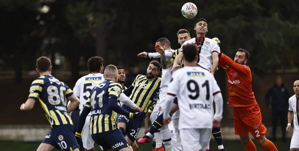 Fenerbahce gewinnt Testspiel gegen Karagümrük 4:2