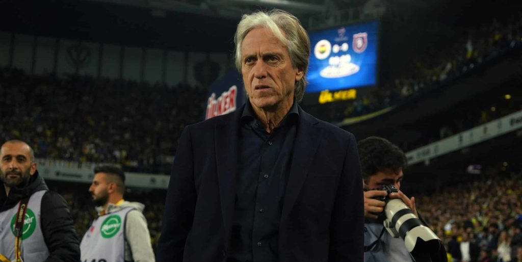 Fenerbahce: Trainer Jesus äußert sich erneut zu seinem Vertrag