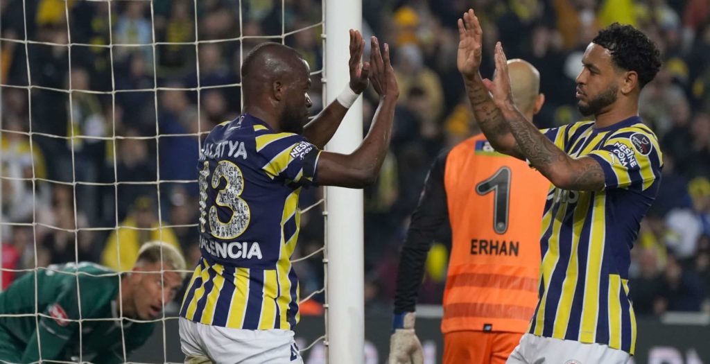 Fenerbahce fegt Konyaspor mit 4:0 aus dem Stadion – Valencia erneut treffsicher