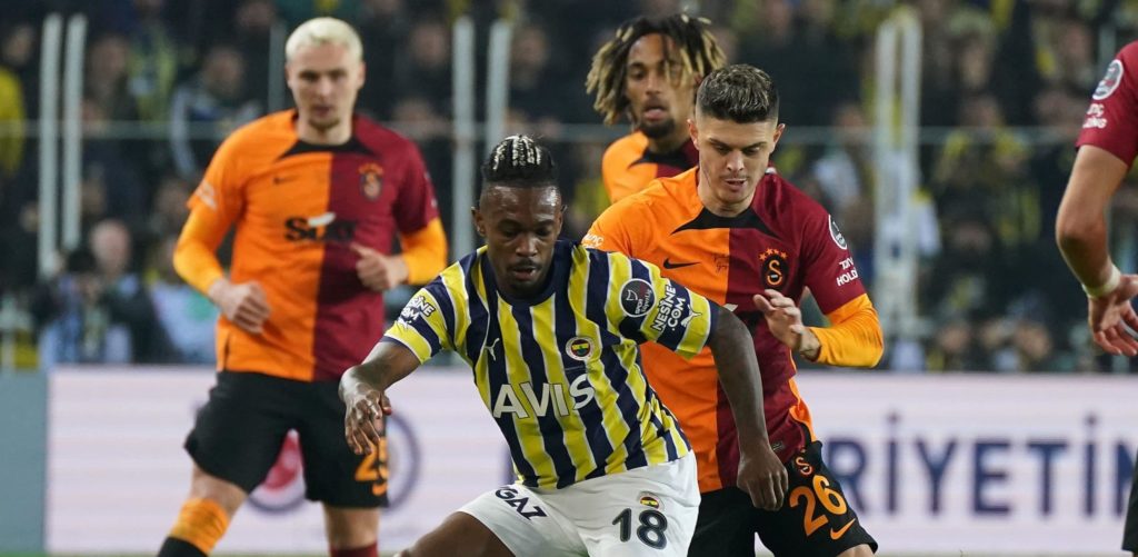 Schnappt englischer Klub Galatasaray Rashica weg?
