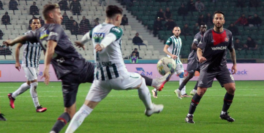 Karagümrük kommt nach 0:2-Rückstand in Giresun zurück und stellt neuen Vereinsrekord auf