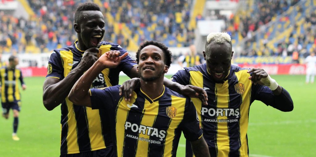 Kalte Dusche für Yanal und Alanyaspor – 0:2-Pleite in Ankara