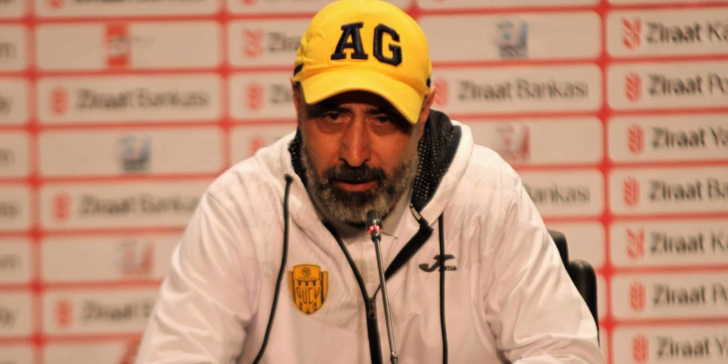 Tolunay Kafkas: „Wenn die Spieler an mich glauben, werde ich sie auf ein ganz anderes Niveau bringen“