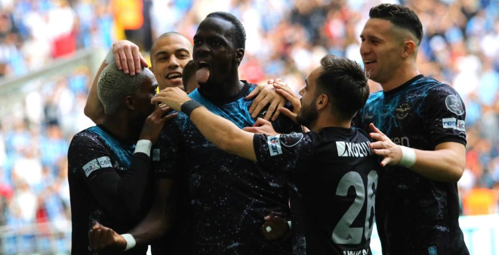 Adana gewinnt Tor-Duell 5:3 gegen Kayseri – Konya schlägt Kasimpasa