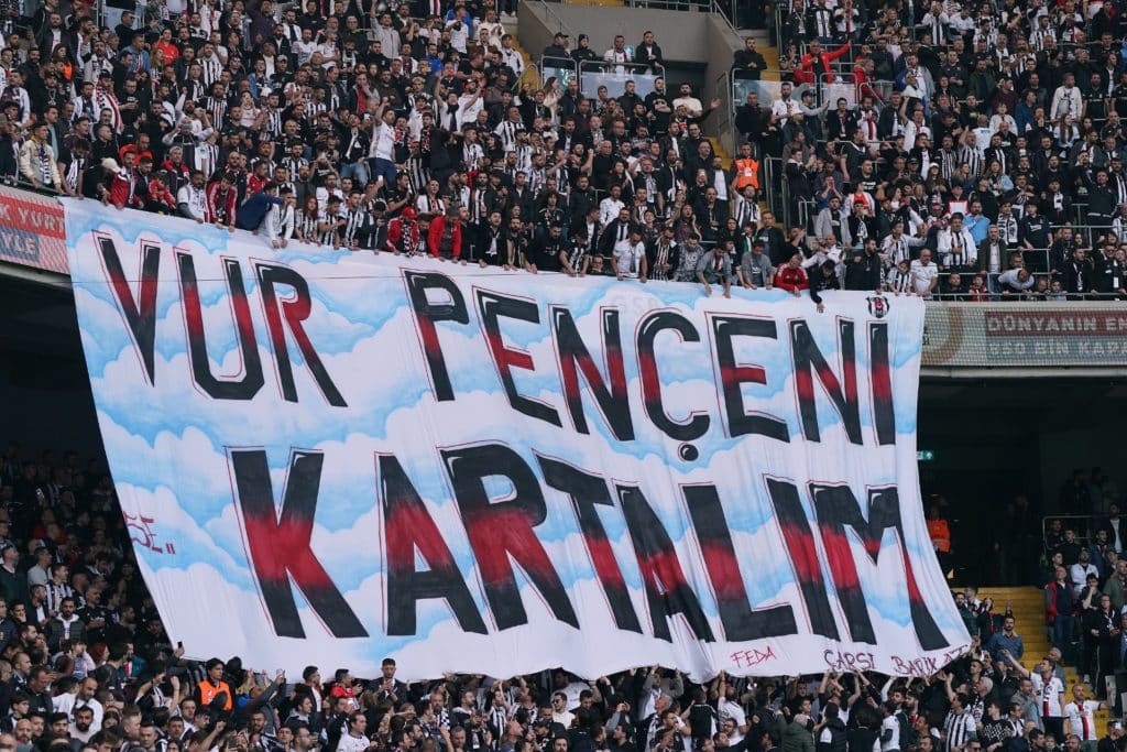 Besiktas spricht von Diskrimierung und beantragt bei der UEFA eine Spielortverlegung für das Twente-Match