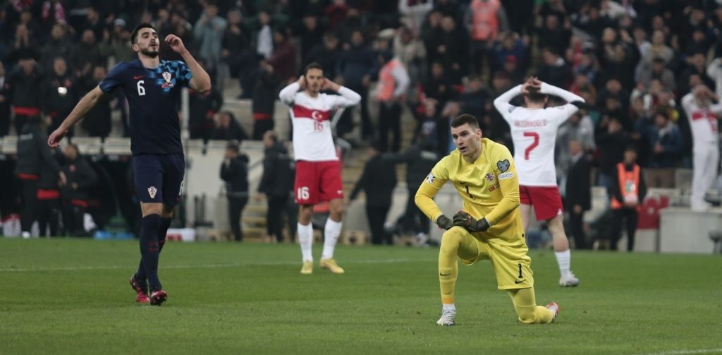 Buhlt Fenerbahce um Kroatien-Keeper Livakovic?