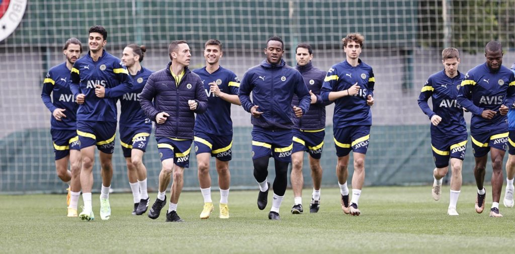 Fenerbahce angeblich an Glasgow Rangers-Flügelspieler Ryan Kent interessiert