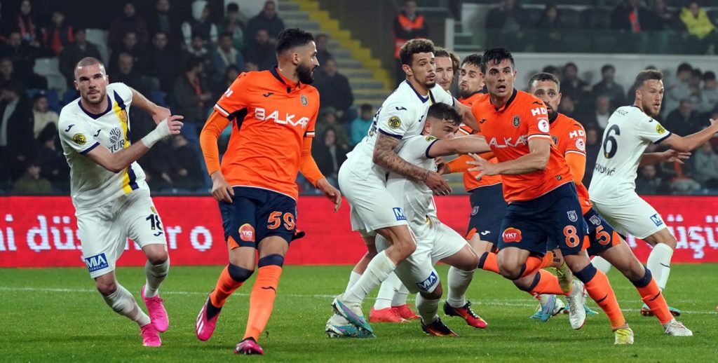 Ankaragücü oder Basaksehir – Wer wird zweiter Pokalfinalist?