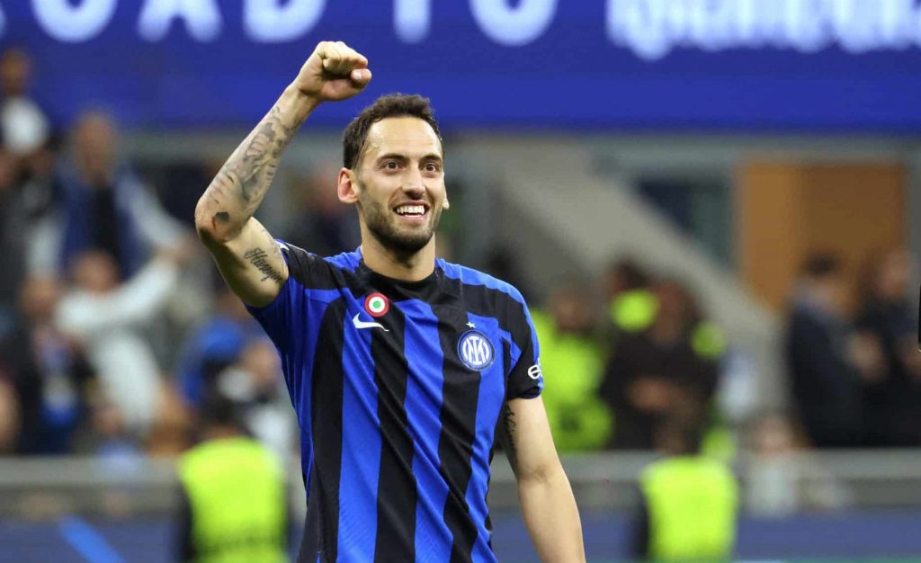 Hakan Calhanoglu trifft erneut für Inter Mailand und schreibt Serie A-Geschichte