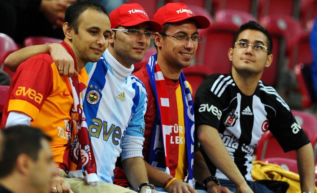 Neue Gastfan-Regelung: Besiktas, Fenerbahce und Galatasaray einigen sich Neue Gastfan-Regelung: Besiktas, Fenerbahce und Galatasaray einigen sich