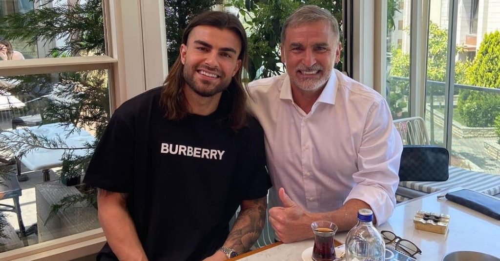 Nationaltrainer Kuntz lässt nach Treffern Türkei-Nominierung von Bardakci durchblitzen