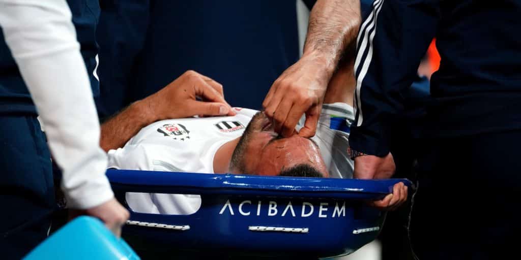 Besiktas-Trainer Senol Günes mit schlechten Nachrichten bezüglich Cenk Tosun