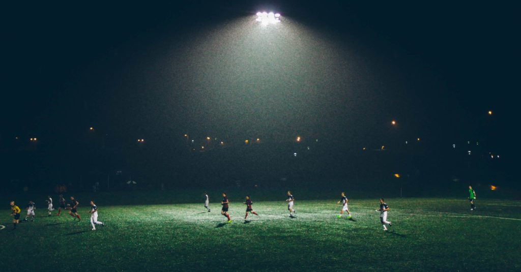 Fan-Engagement geht über das Spiel hinaus: Der Aufstieg des sozialen Fußballwettens