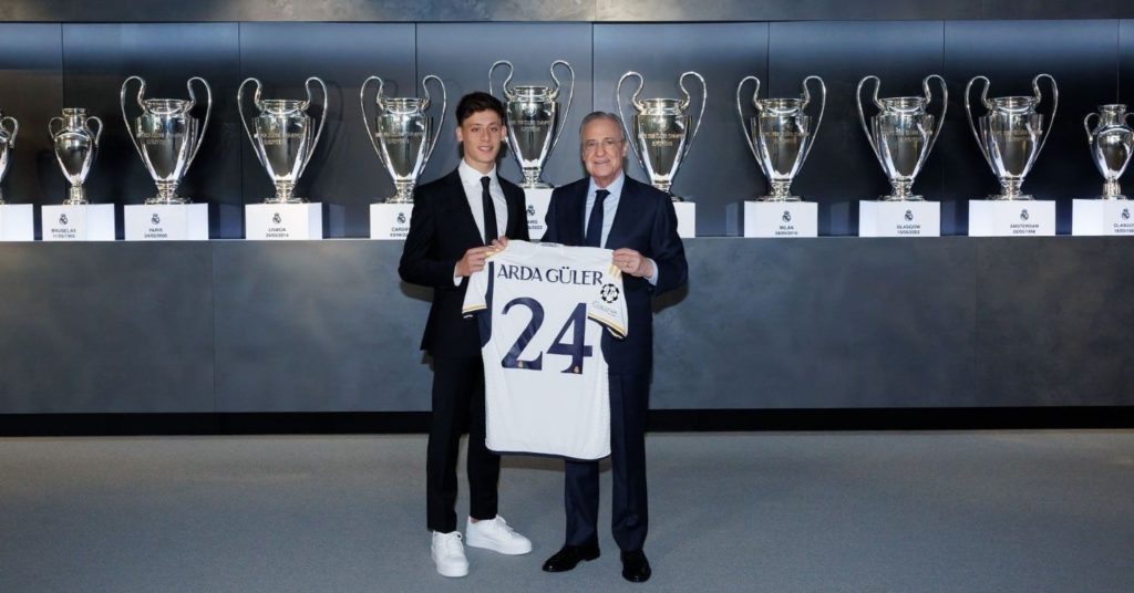 Keine Leihe für Arda Güler: Vertragsunterschrift bei Real Madrid und erste Worte: „Ich will spielen“