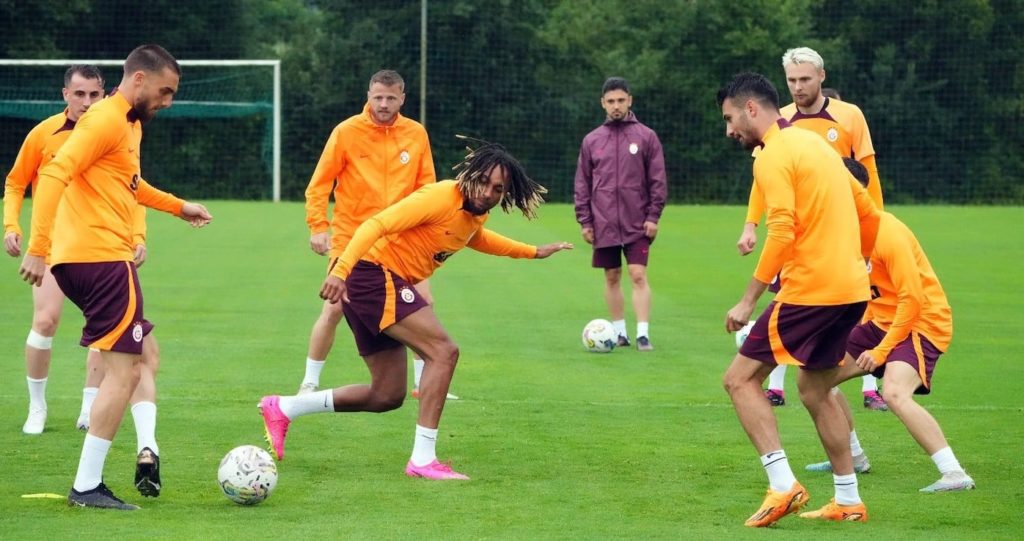 Dank Zaniolo-Doppelpack: Galatasaray feierte 4:2-Sieg gegen Csakvari – Trainer Buruk über Ankunft von Icardi