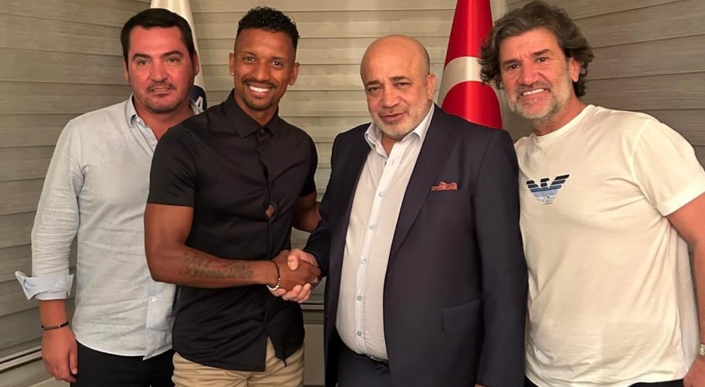 Offiziell: Luis Nani kehrt in die Süper Lig zurück – Portugiese hat bei Adana Demirspor unterschrieben