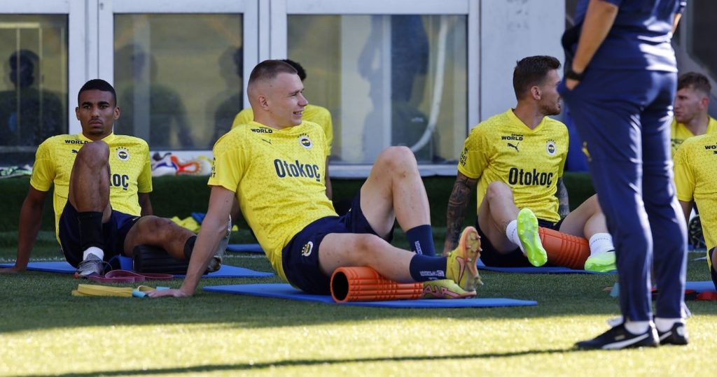 Ausländerkontingent: Fenerbahce muss sich mindestens von fünf Spielern trennen