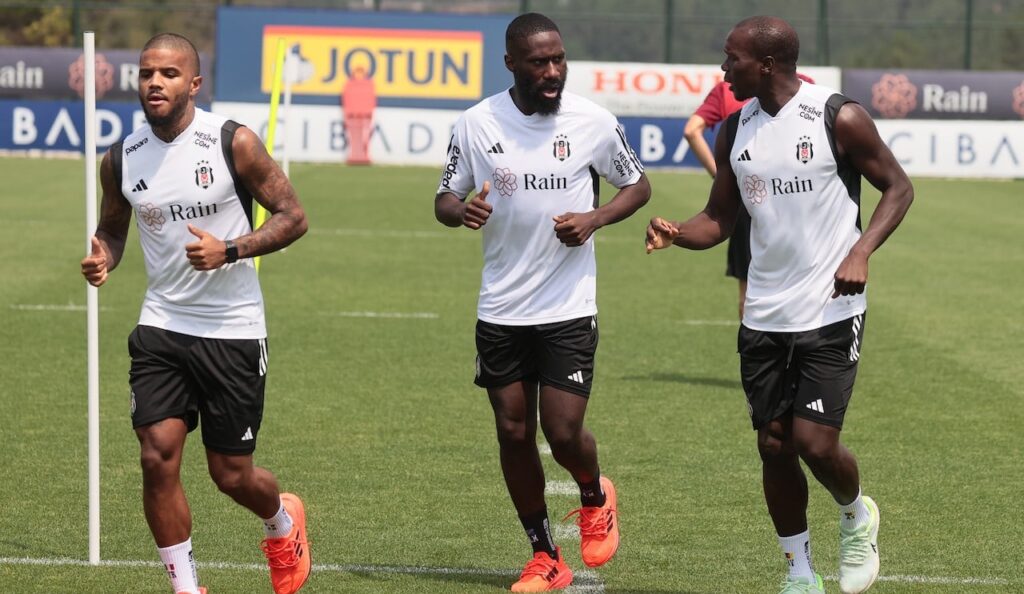 Besiktas gibt endgültigen Kader für Auswärtsspiel in Rumänien gegen Dynamo Kiew bekannt