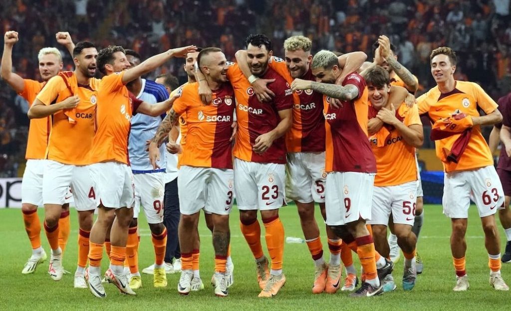 Galatasaray, zwischen Erfolgen und Rekorden