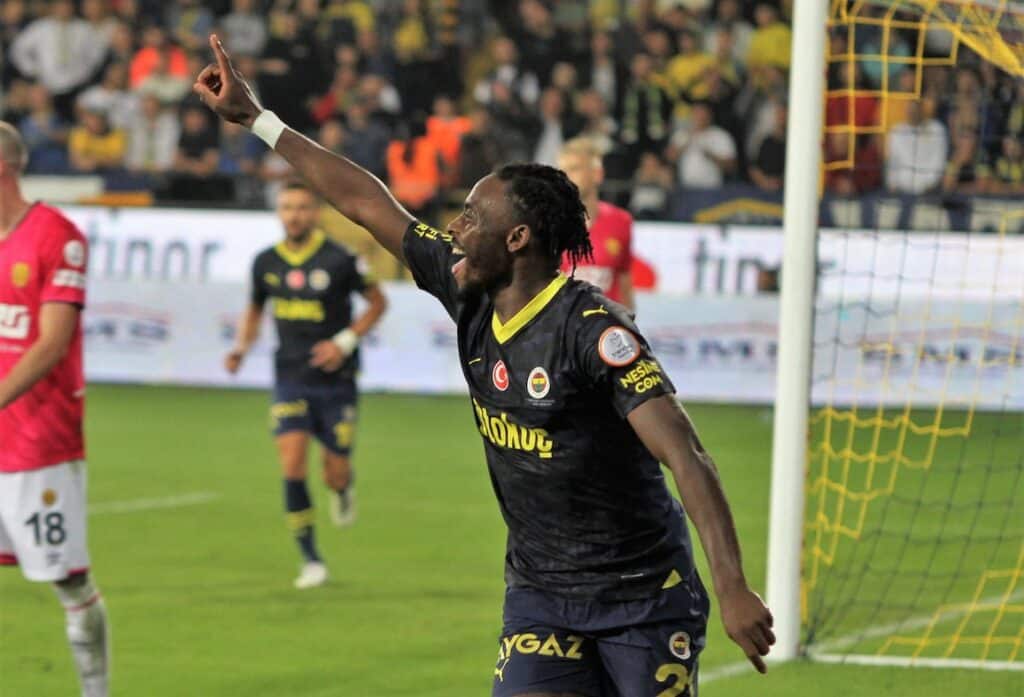 Osayi-Samuel spricht erstmals über Vorfälle in Trabzon – Fenerbahce will Vertrag verlängern