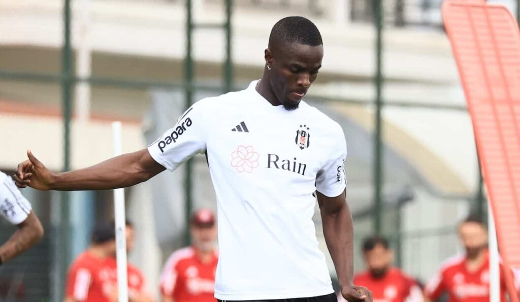 Besiktas-Neuzugang Bailly: „Zaha wollte, dass ich zu Galatasaray komme“