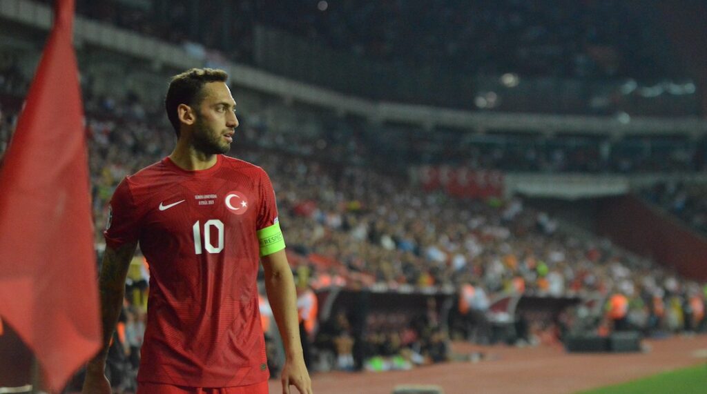 Calhanoglu klärt Missverständnis auf: „Habe meine Liebe und meinen Respekt für Galatasaray nie versteckt“