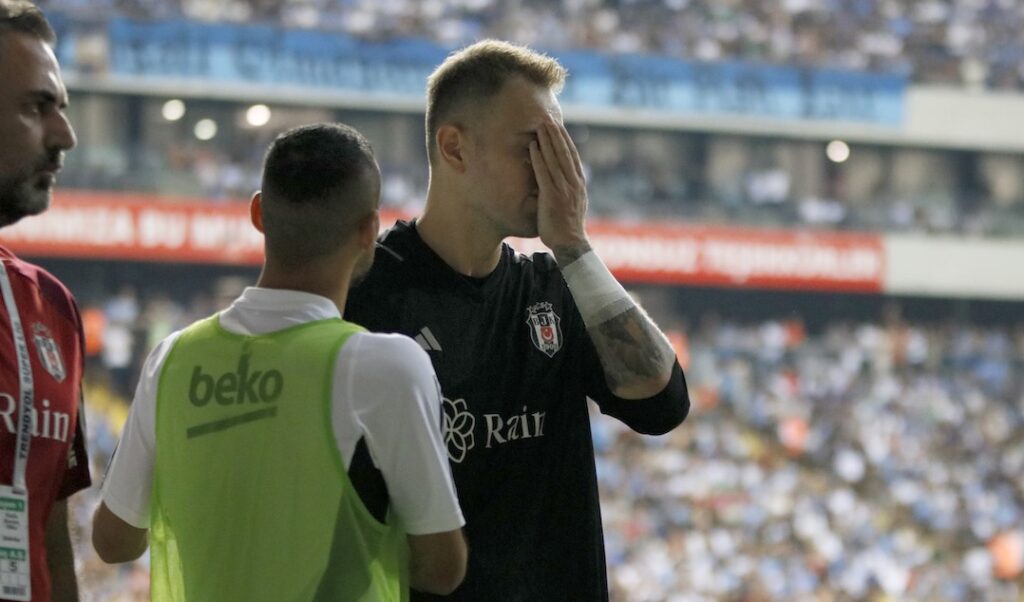 Verletzungspech: Verpasst Besiktas-Torhüter Mert Günok Duell gegen Lyon und Derby gegen Galatasaray?