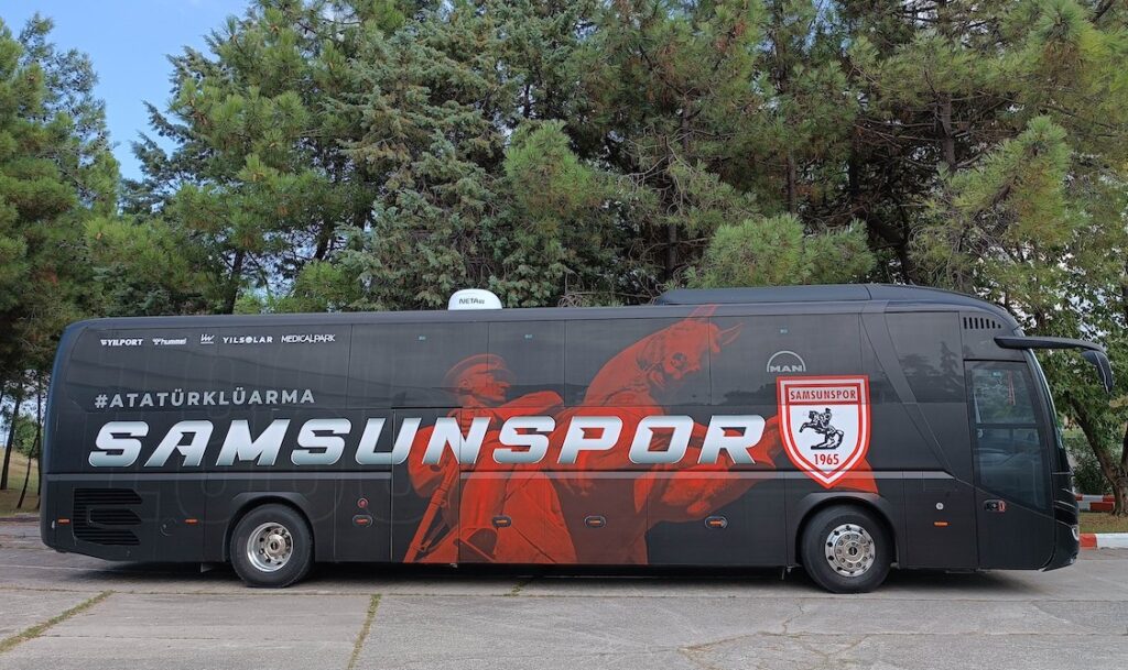 Unterwegs im Luxusbus – Tabellenschlusslicht der Süper Lig Samunspor reist wie der FC Bayern und Barcelona