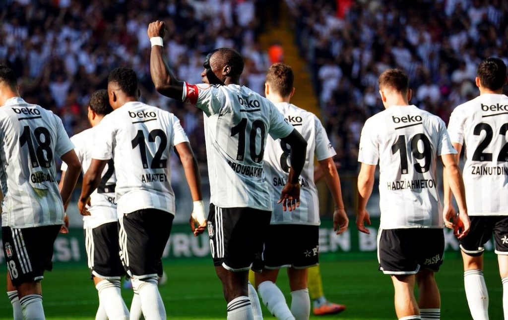 Besiktas gewinnt 2:0 gegen Istanbulspor atmet etwas durch
