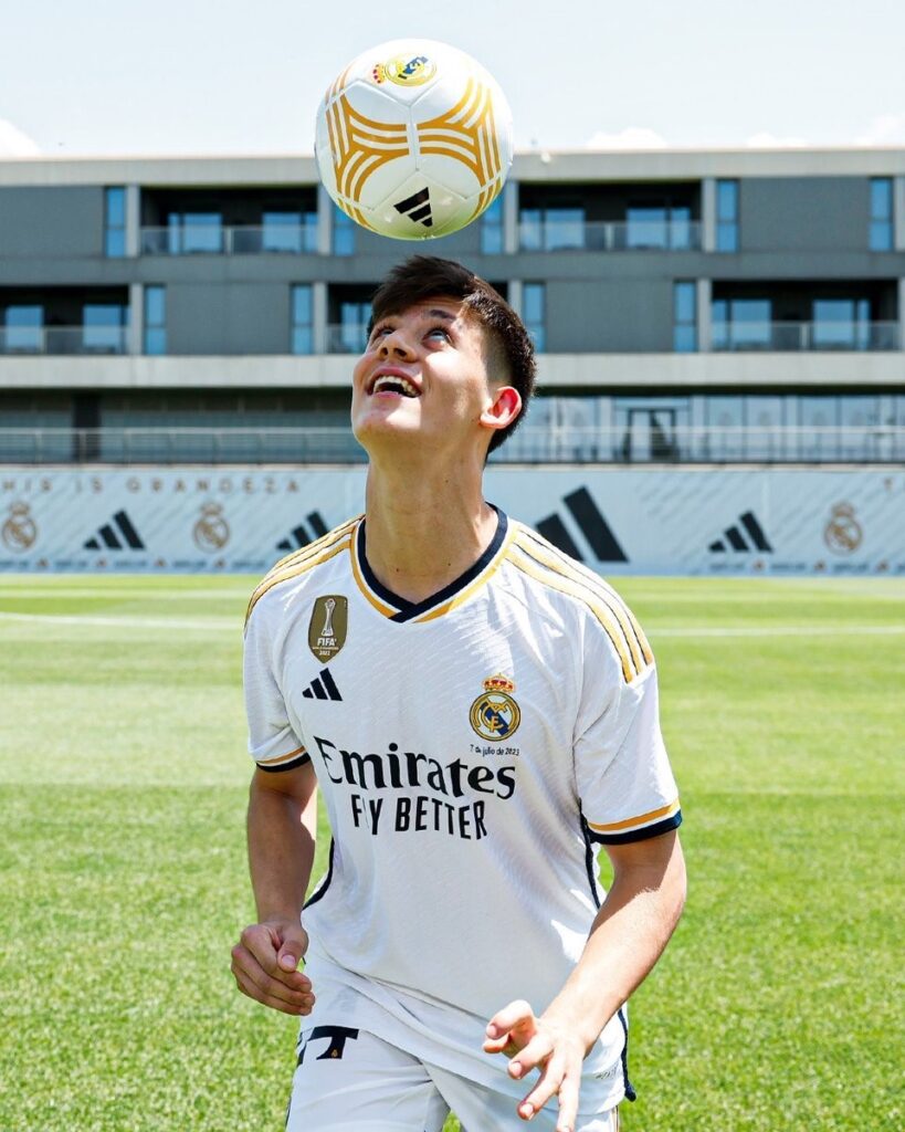 Arda Güler nimmt Training bei Real Madrid auf und steht unter Finalisten für den Golden Boy Award