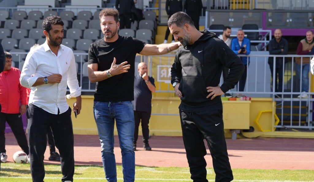 Trendyol 1. Lig-Roundup: Arda Turan kommt mit Eyüpspor als Tabellenführer aus der Länderspielpause