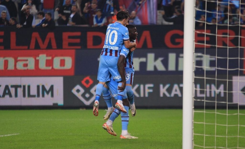 Trabzonspor besiegt bei Avci-Premiere Alanyaspor mit 1:0 – Pepe gibt Debüt