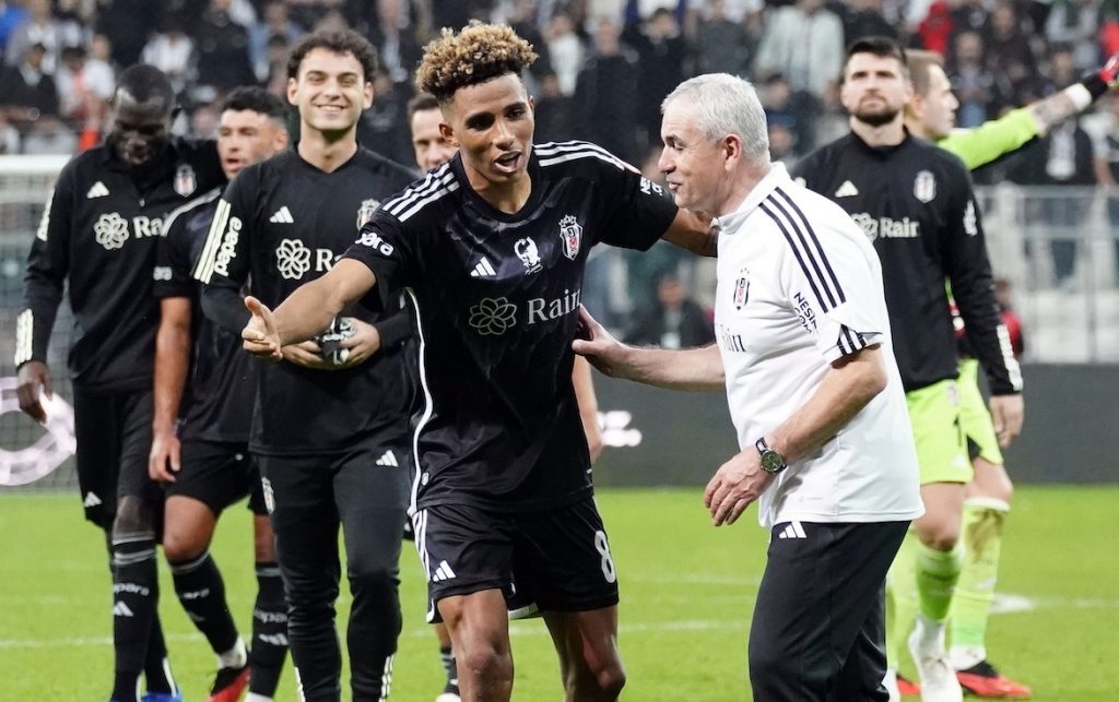 Calimbay-Premiere geglückt: Besiktas schlägt Basaksehir 1:0, verzeichnet aber drei Verletzte