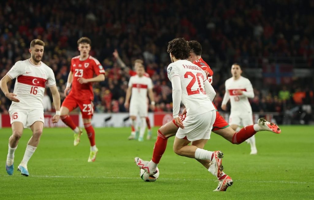 Remis in Wales und Gruppensieg in der EM-Quali: Die türkischen Spieler in der Einzelkritik