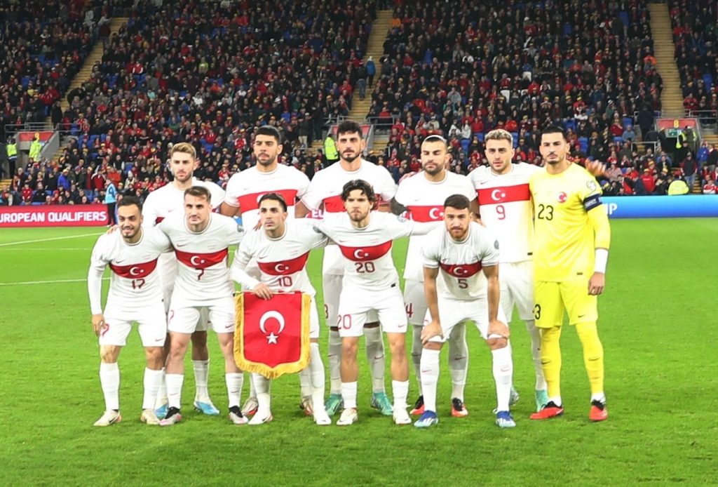 EURO 2024-Auslosung: Türkei landet in höherem Lostopf und muss dennoch Hammer-Gruppe befürchten