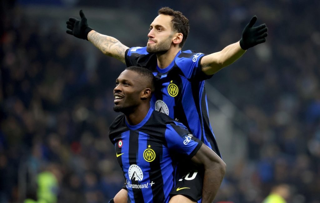 Serie A: Calhanoglu trifft schon wieder – Inter trotz 2:2 gegen Cagliari unmittelbar vor Titelgewinn