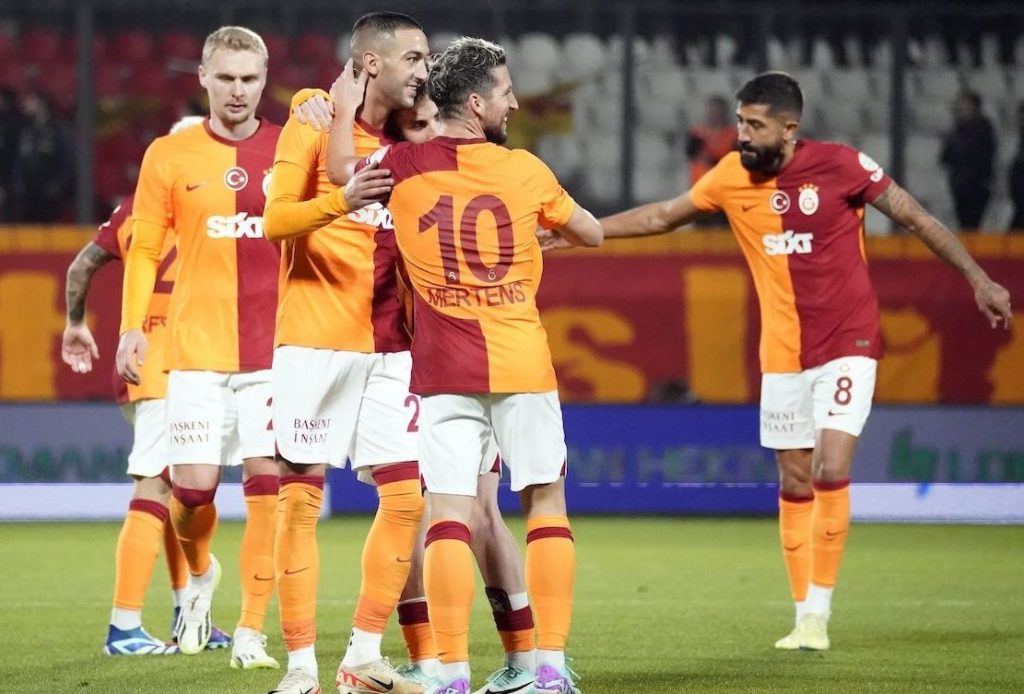 Galatasaray möchte ohne acht Spieler Im Titelrennen mit Sieg in Sivas nachziehen