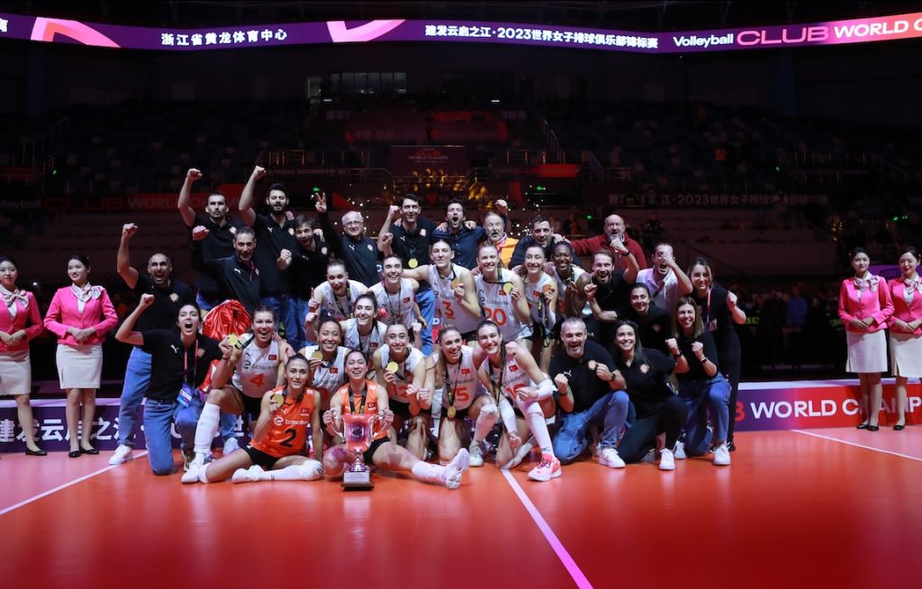 FIVB-Klubweltmeisterschaft: Eczacibasi gewinnt erstes rein türkisches Finale gegen VakifBank