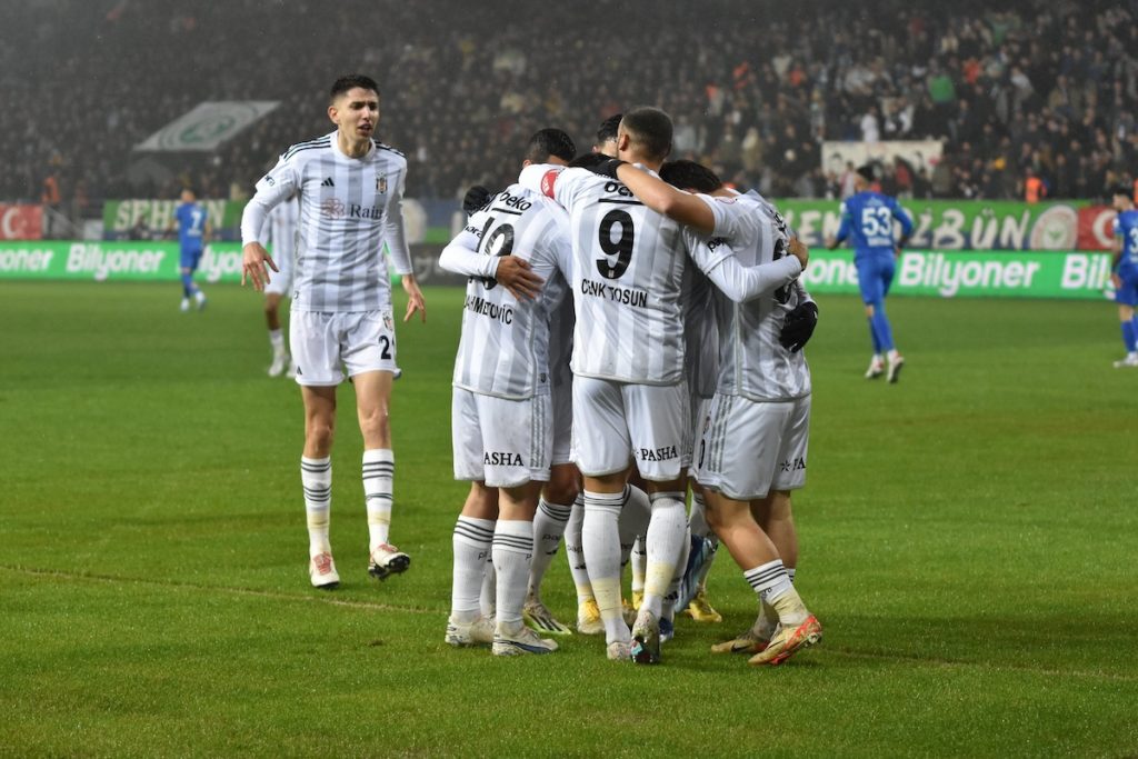 Besiktas: „Schwarze Adler“ versuchen gegen Adana Demirspor Wunden zu lecken