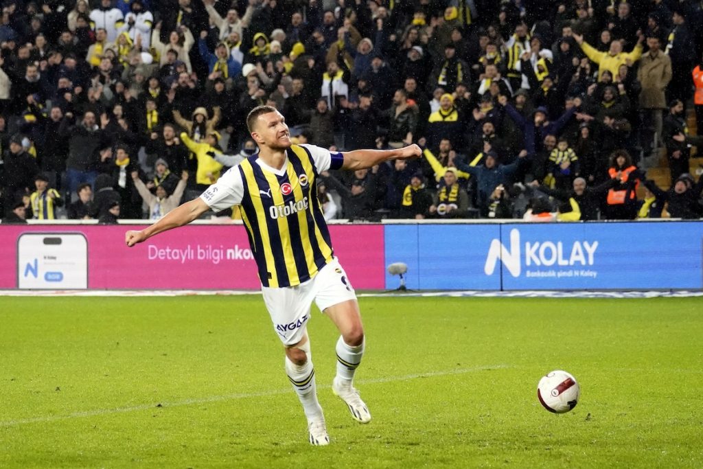 7:1-Kantersieg: Fenerbahce überrollt Konyaspor – Dreierpack von Dzeko in 45 Minuten