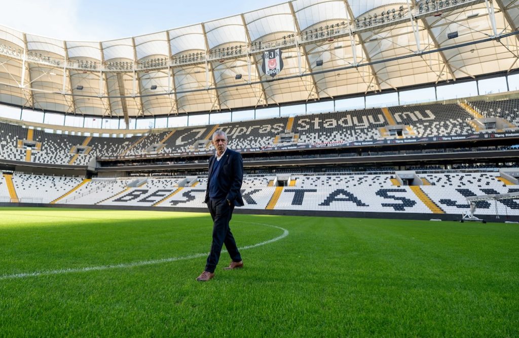 Trainer Fernando Santos gibt Debüt bei Besiktas gegen Fatih Karagümrük