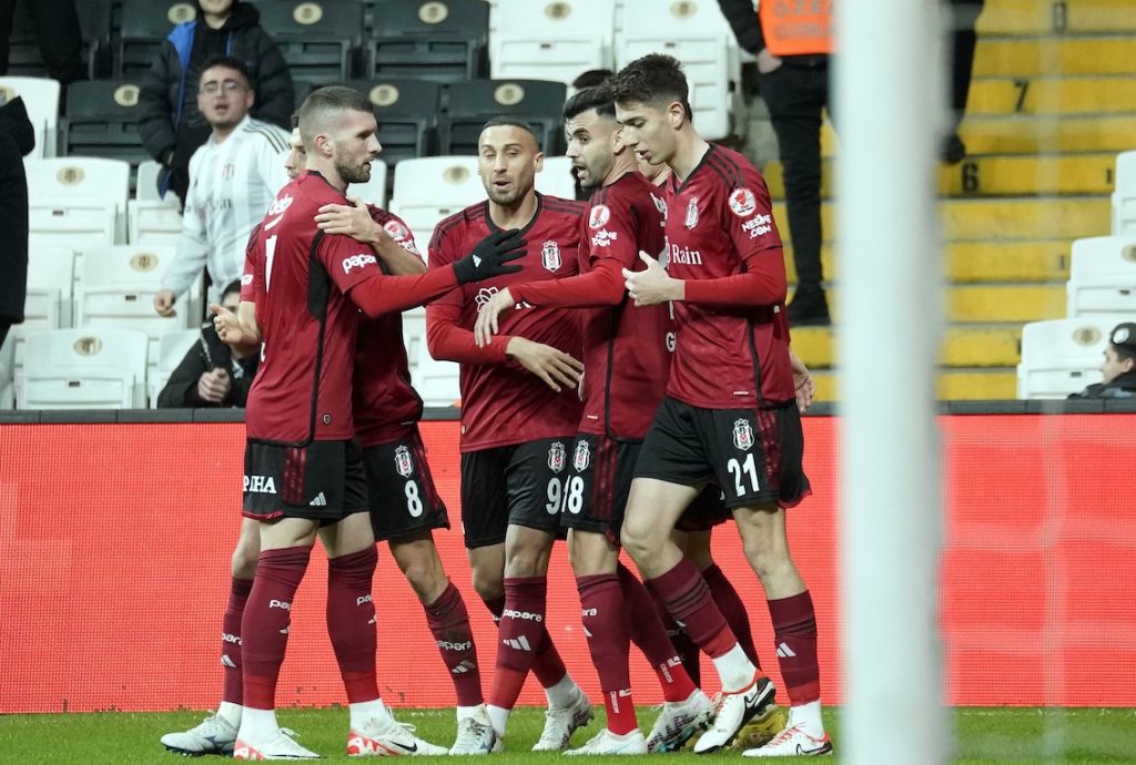 Kann Besiktas gegen Pendikspor den positiven Trend und Trainer Santos fortsetzen?