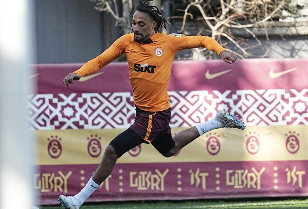 Galatasaray: FC Bayern soll Angebot für Boey erhöht haben